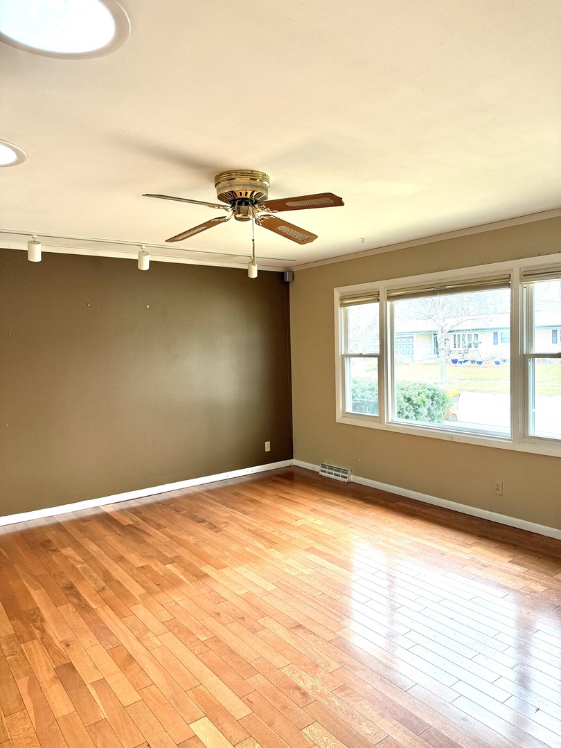 402 Elmwood Drive, Belvidere, IL 61008