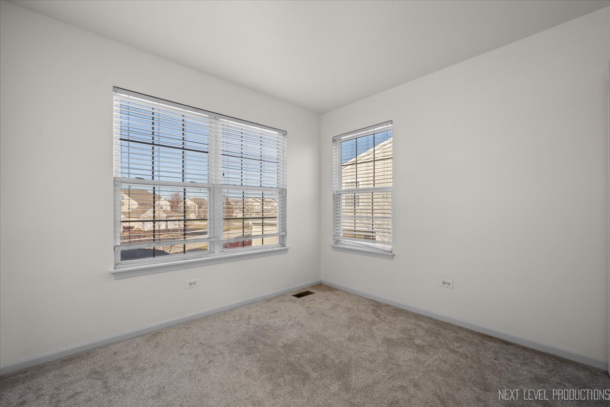 2819 White Thorn Avenue #0, Naperville, IL 60564