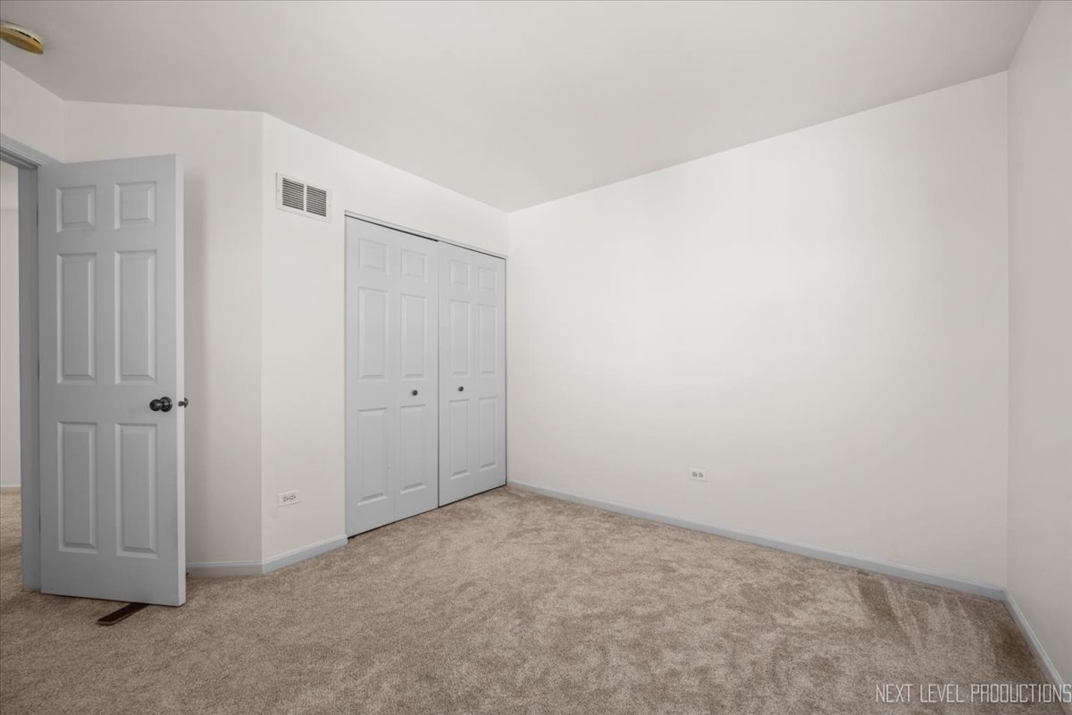 2819 White Thorn Avenue #0, Naperville, IL 60564