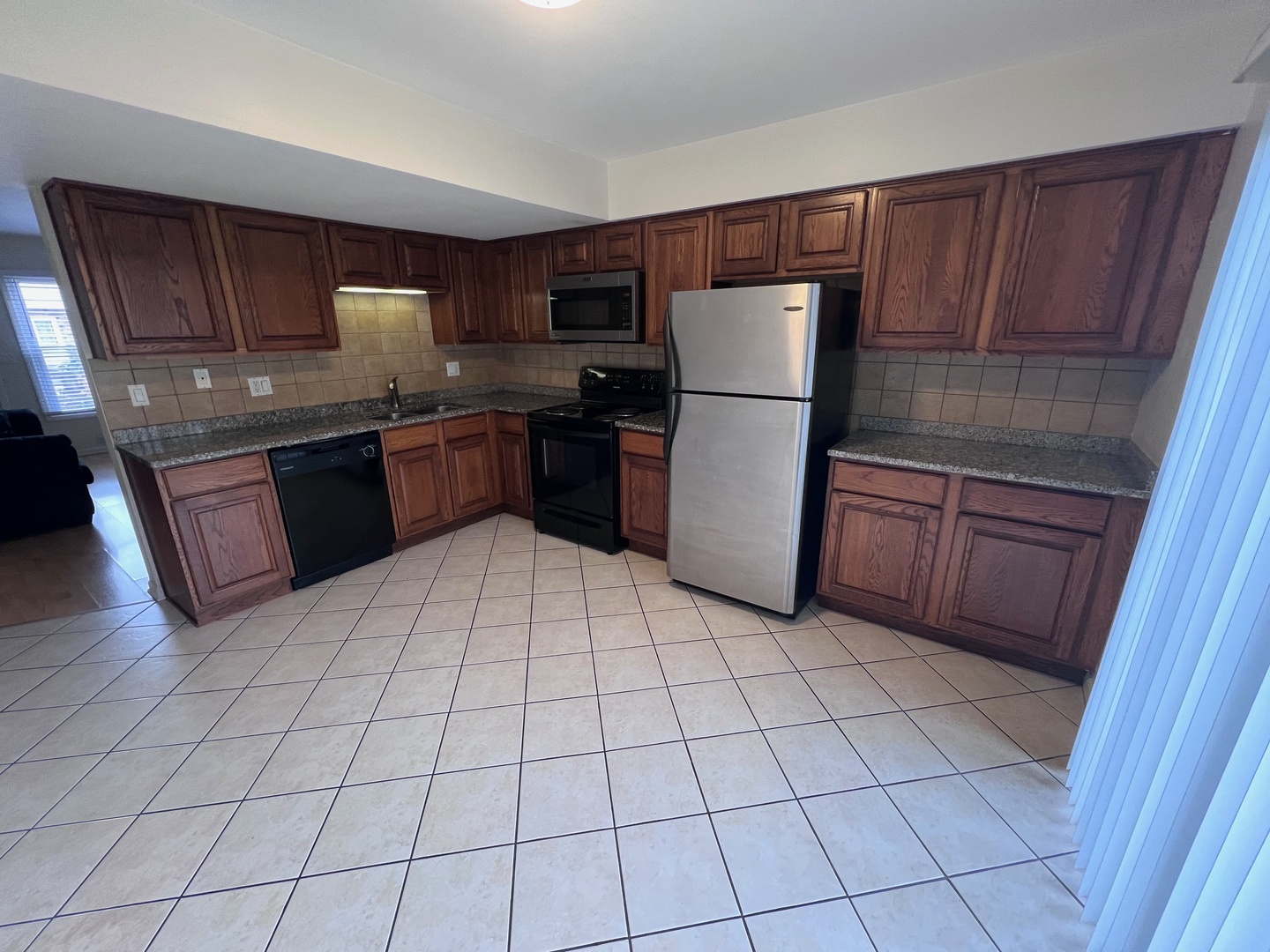 1227 Marywood Court, Aurora, IL 60505