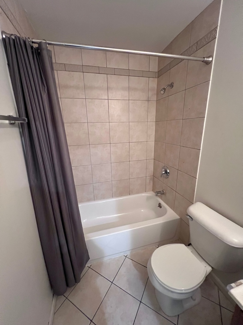 1227 Marywood Court, Aurora, IL 60505