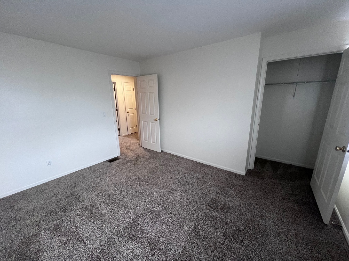 1227 Marywood Court, Aurora, IL 60505