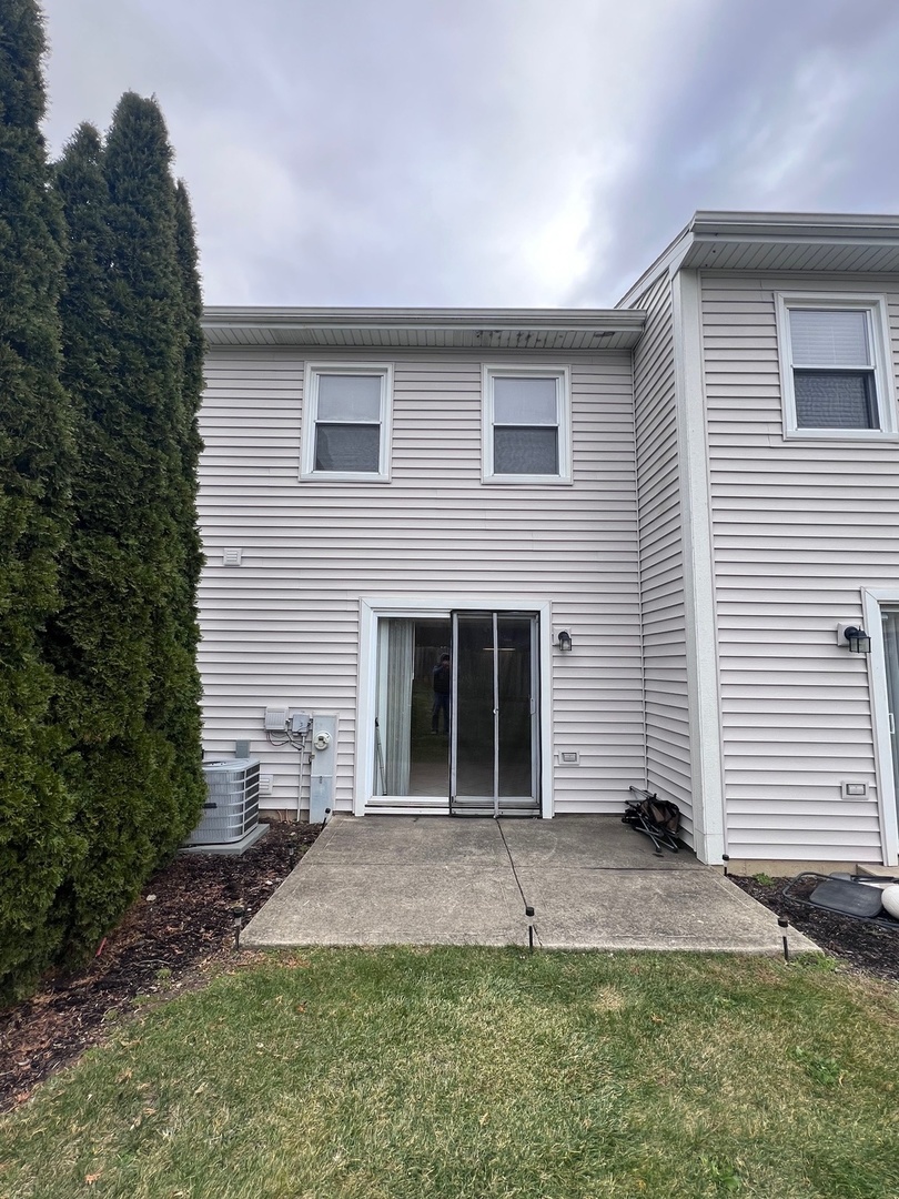 1227 Marywood Court, Aurora, IL 60505