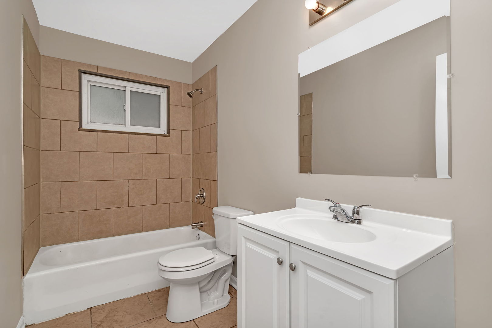 1512 Lincoln Place, Calumet City, IL 60409