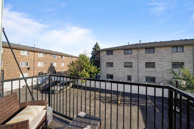 7943 W 92nd Street #7947, Hickory Hills, IL 60457