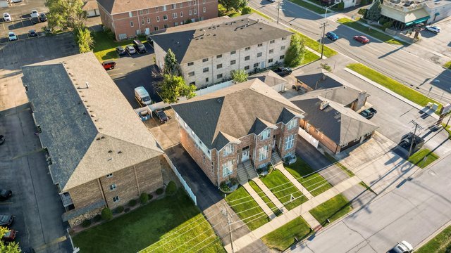 7943 W 92nd Street #7947, Hickory Hills, IL 60457