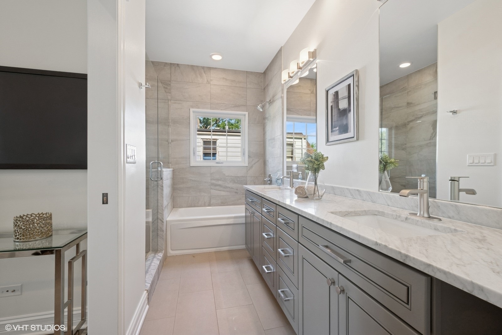 1635 Elder Lane, Northfield, IL 60093