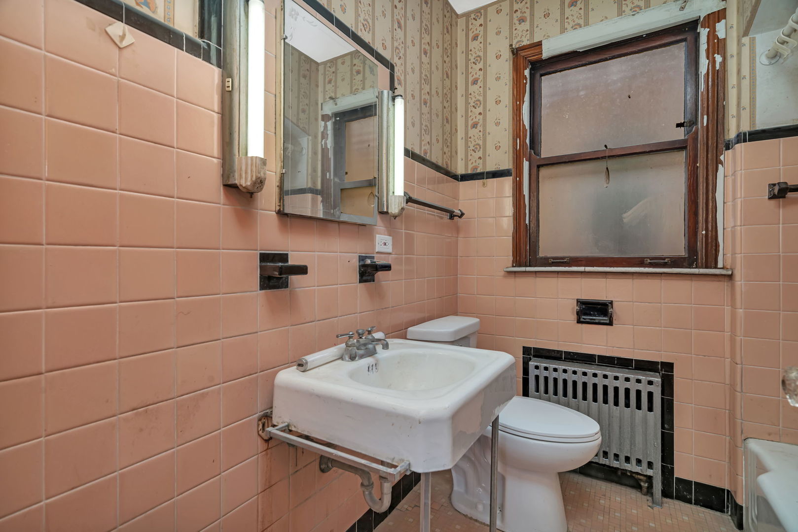 6937 S California Avenue, Chicago, IL 60629