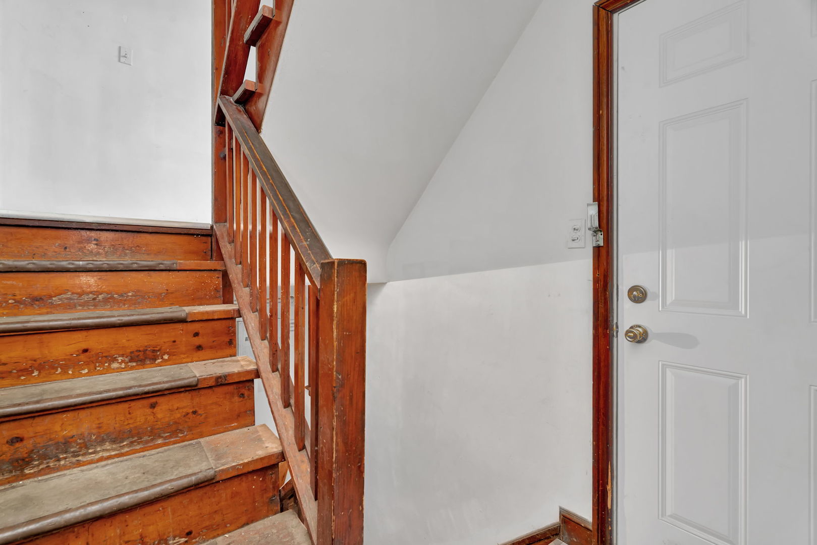 6937 S California Avenue, Chicago, IL 60629