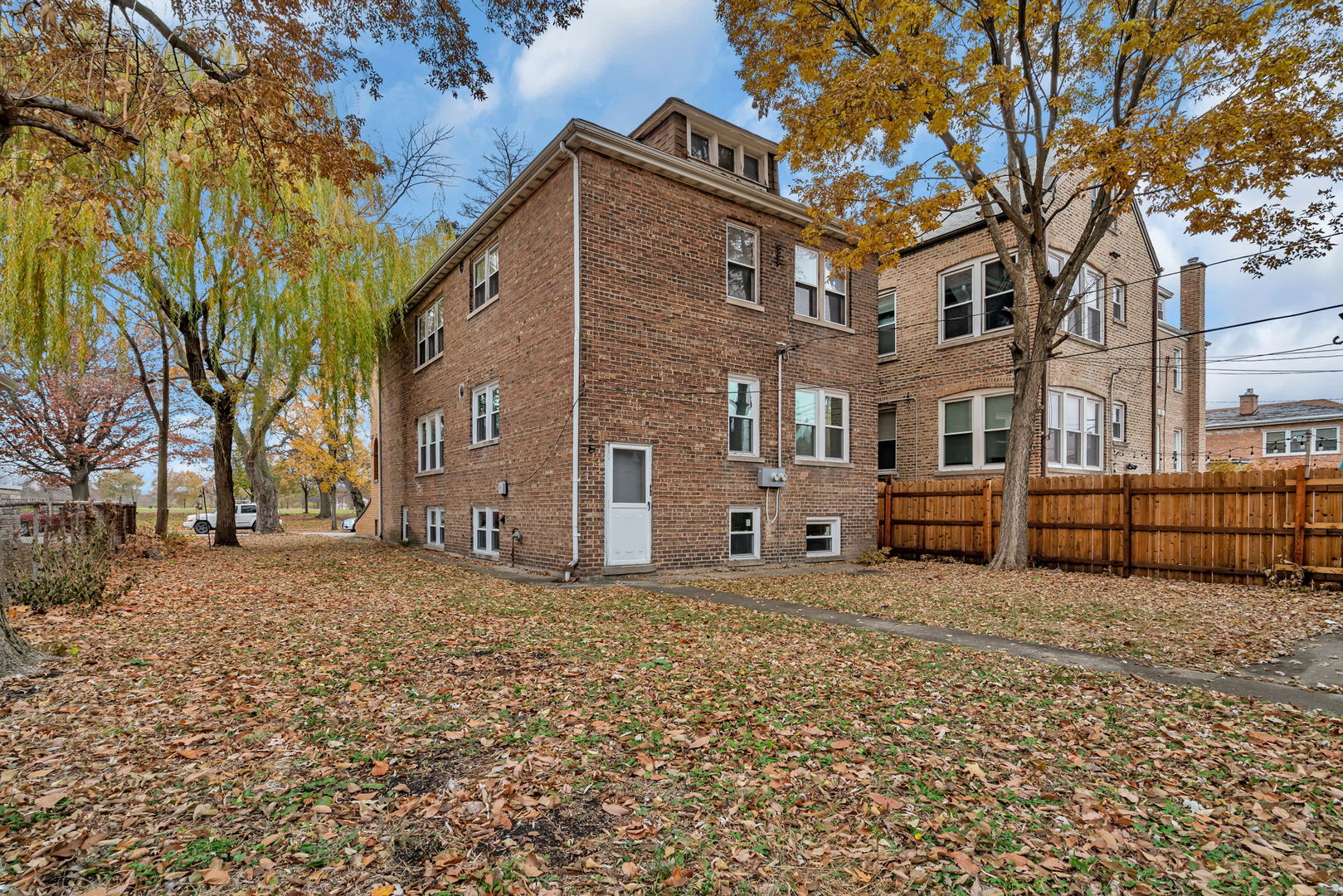 6937 S California Avenue, Chicago, IL 60629