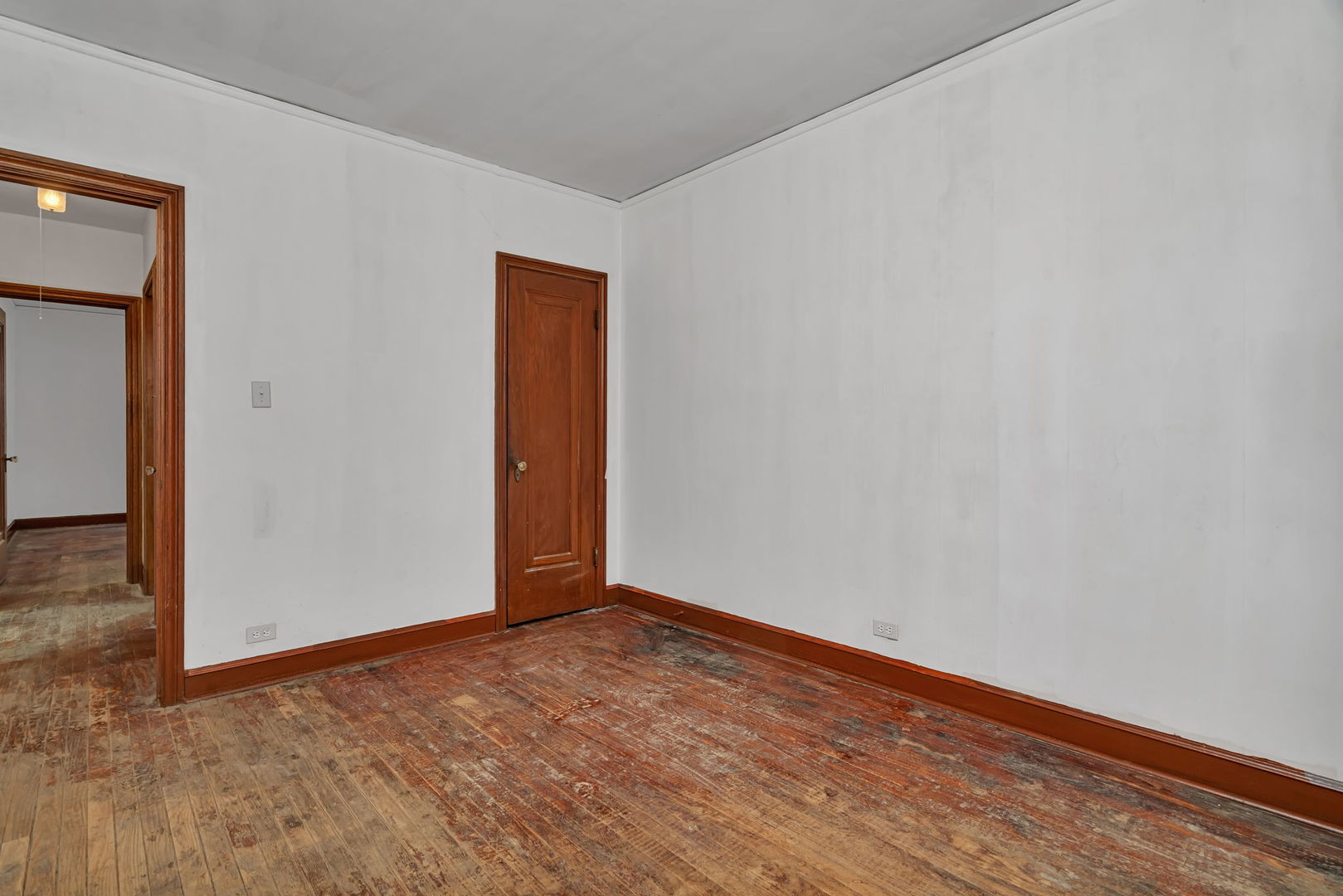 6937 S California Avenue, Chicago, IL 60629