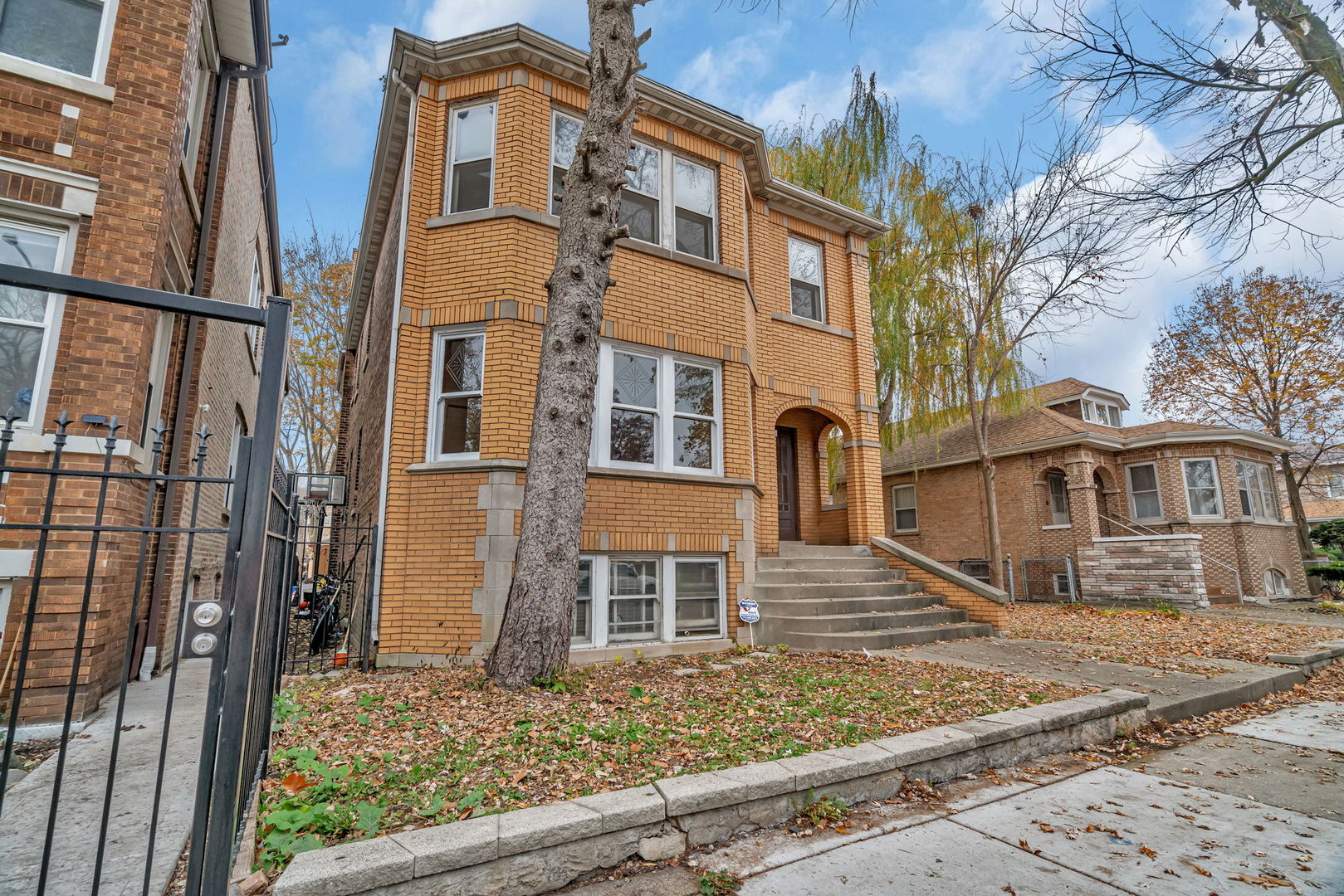 6937 S California Avenue, Chicago, IL 60629