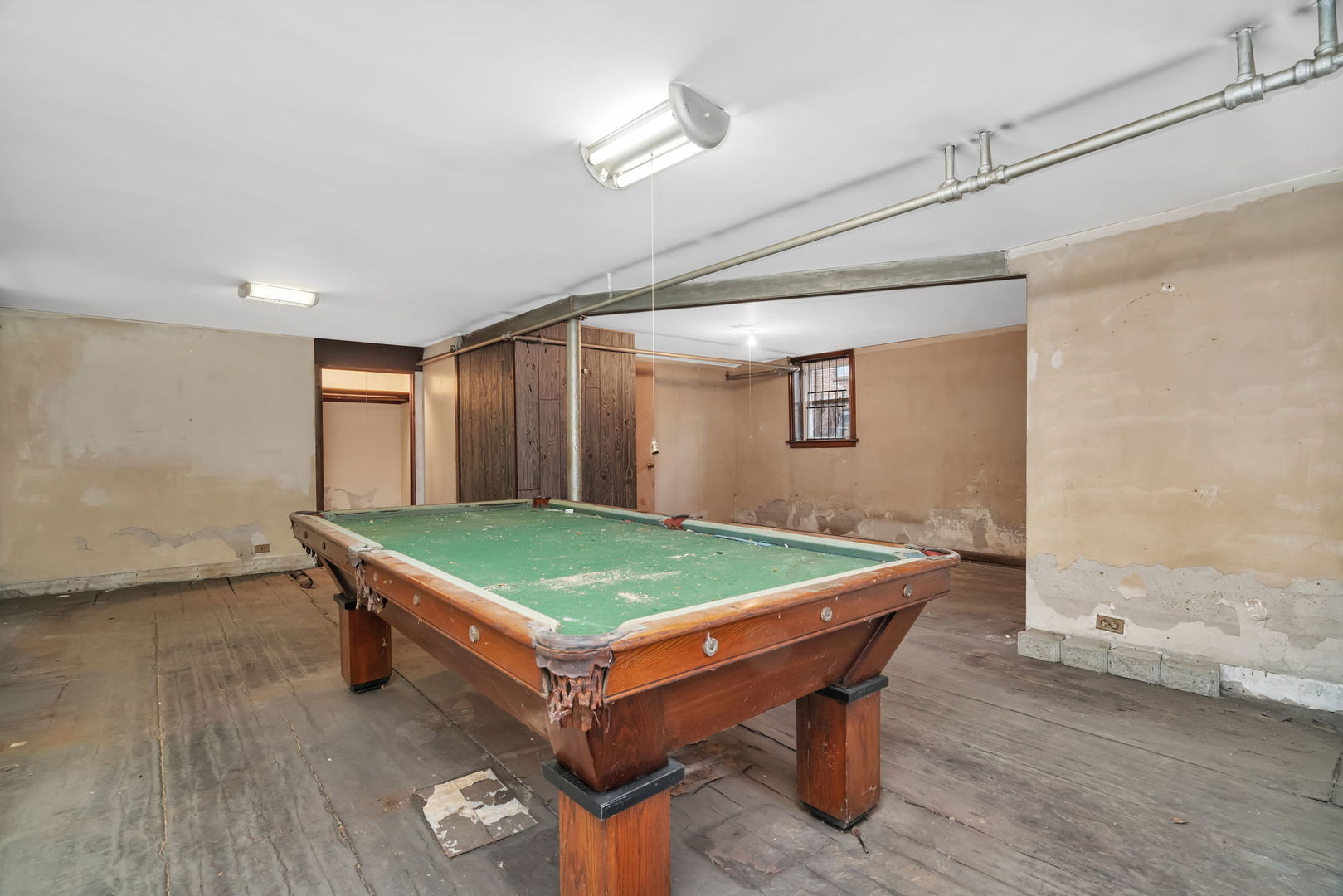 6937 S California Avenue, Chicago, IL 60629