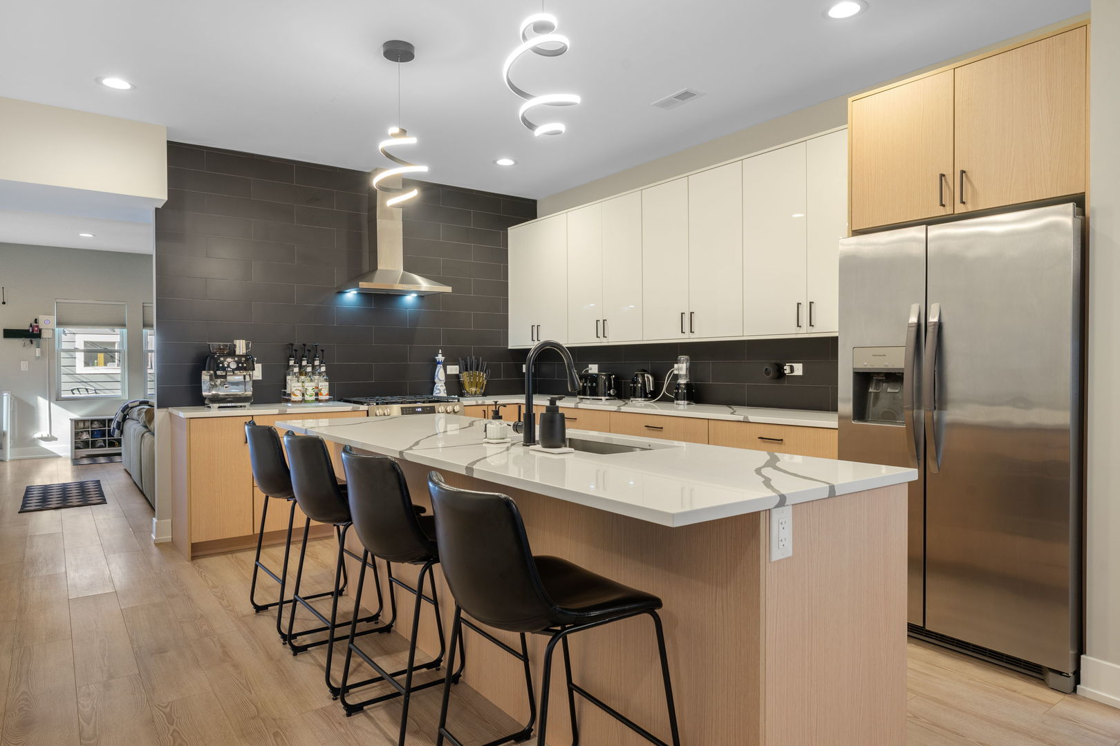 1822 N 36th Avenue, Stone Park, IL 60165