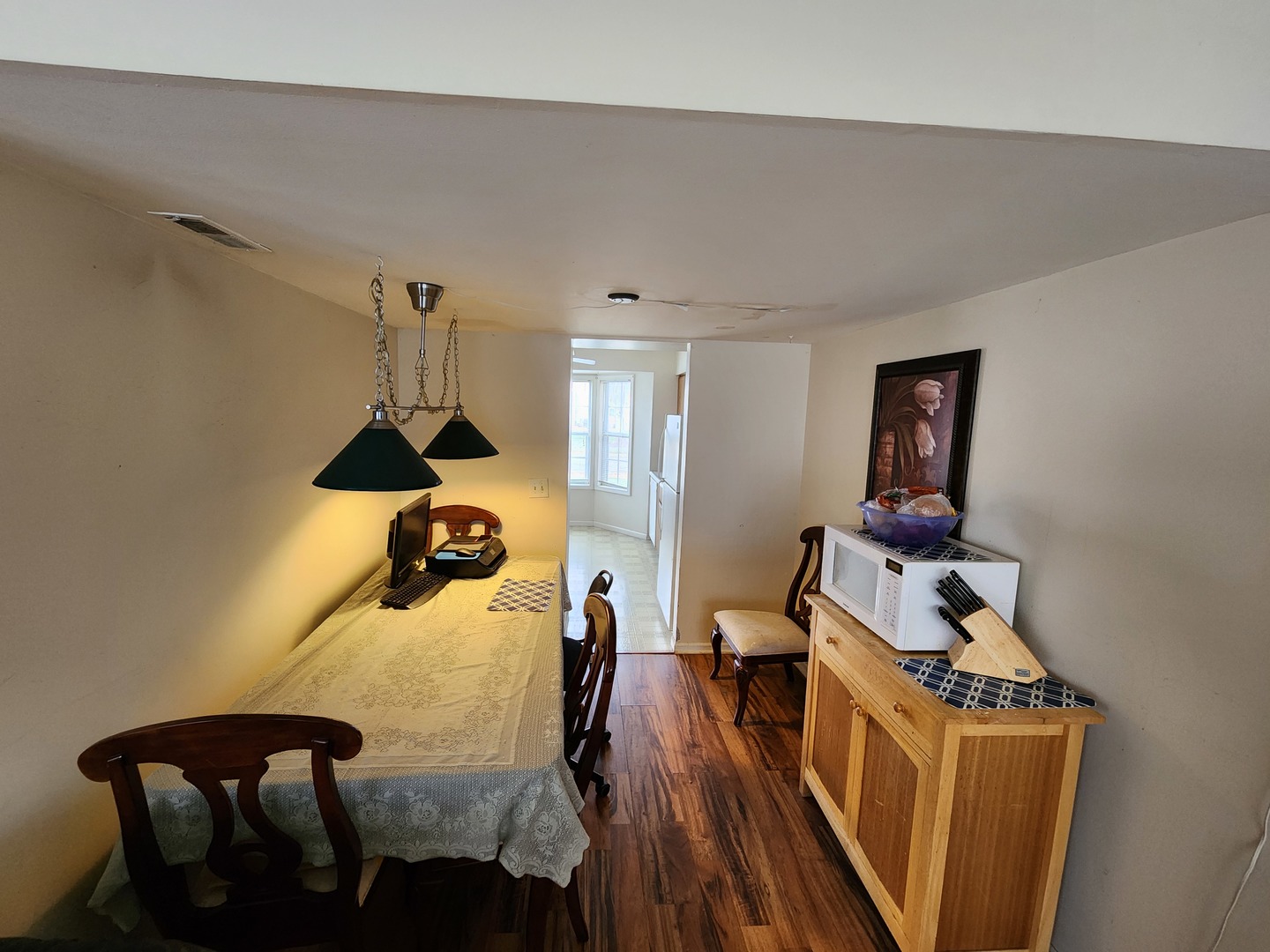 1429 Oxford Street, Carol Stream, IL 60188