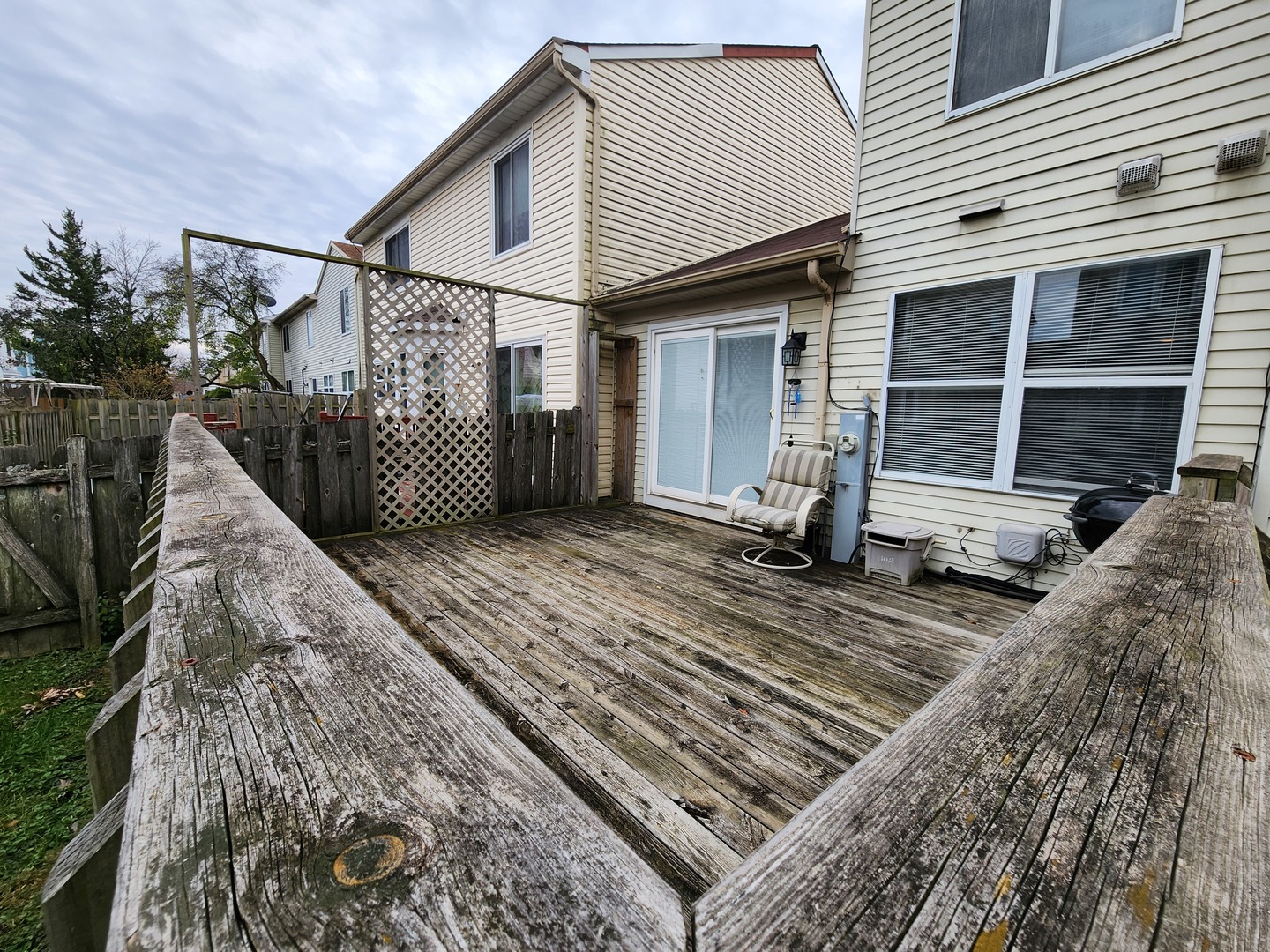 1429 Oxford Street, Carol Stream, IL 60188