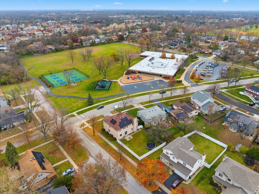 3742 Beech Street, Flossmoor, IL 60422