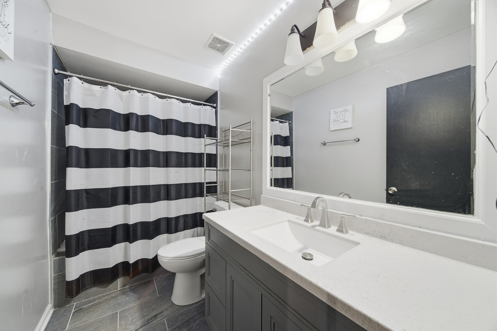 3742 Beech Street, Flossmoor, IL 60422