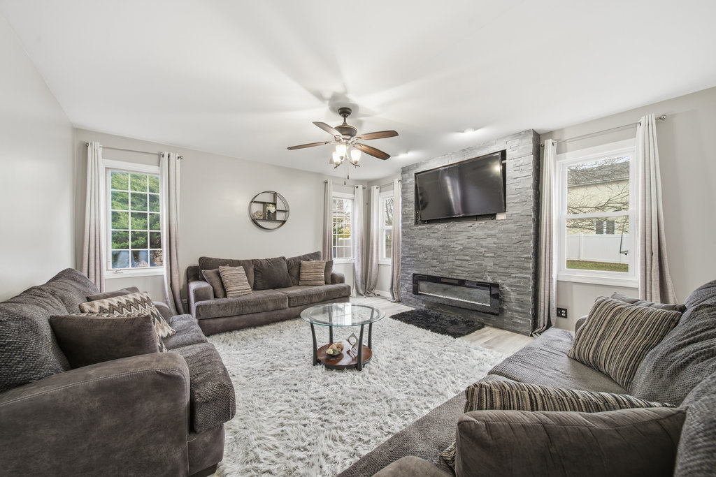 3742 Beech Street, Flossmoor, IL 60422