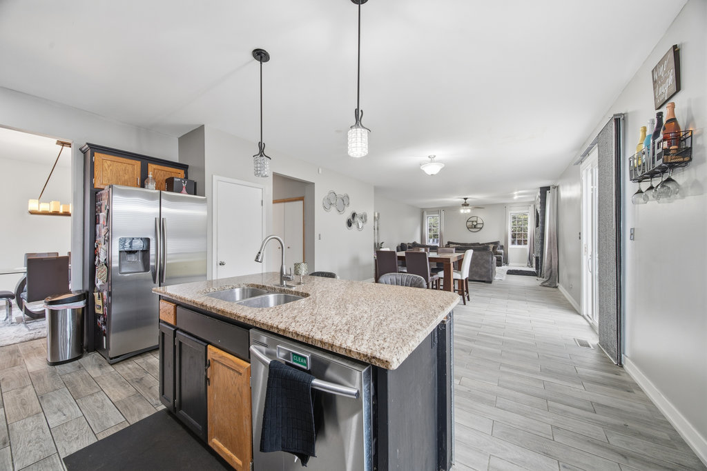 3742 Beech Street, Flossmoor, IL 60422