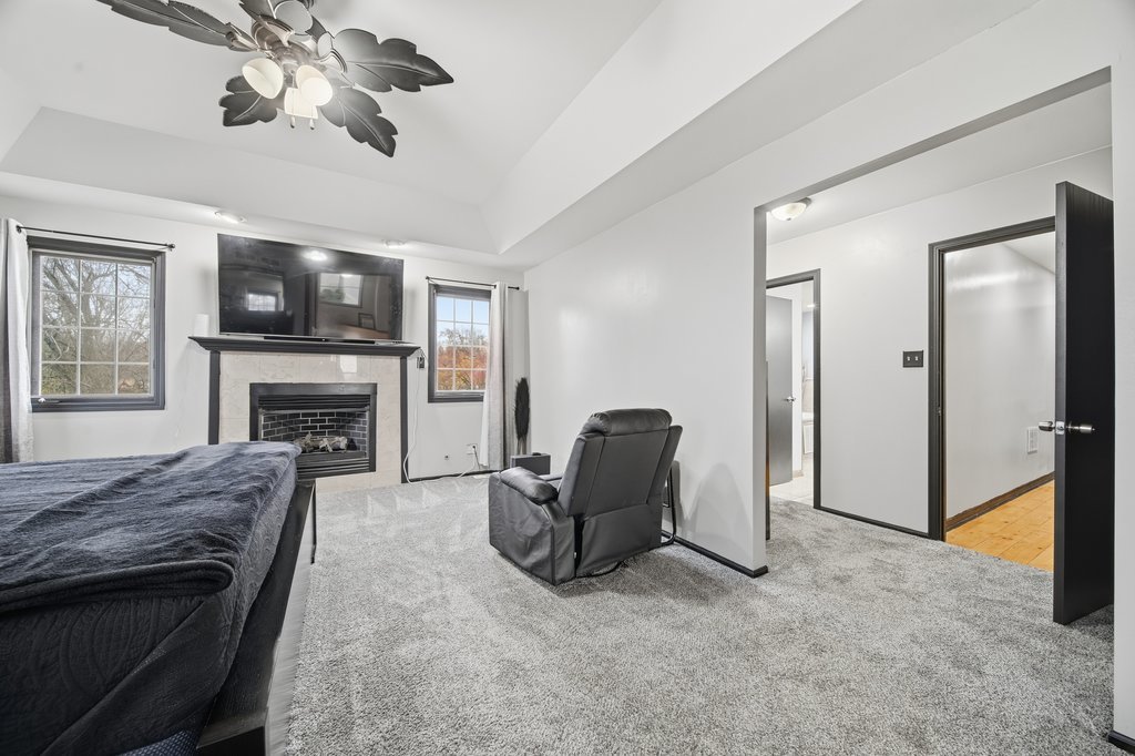 3742 Beech Street, Flossmoor, IL 60422