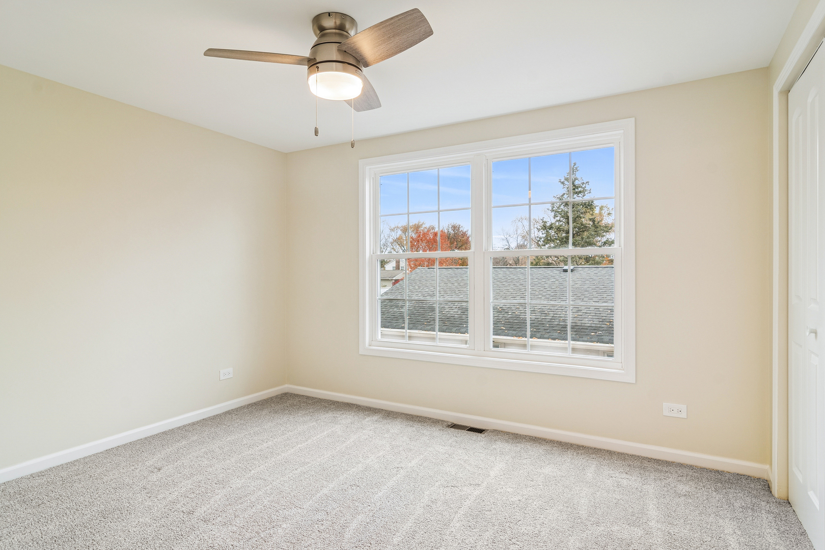 630 Woodhollow Lane, Buffalo Grove, IL 60089