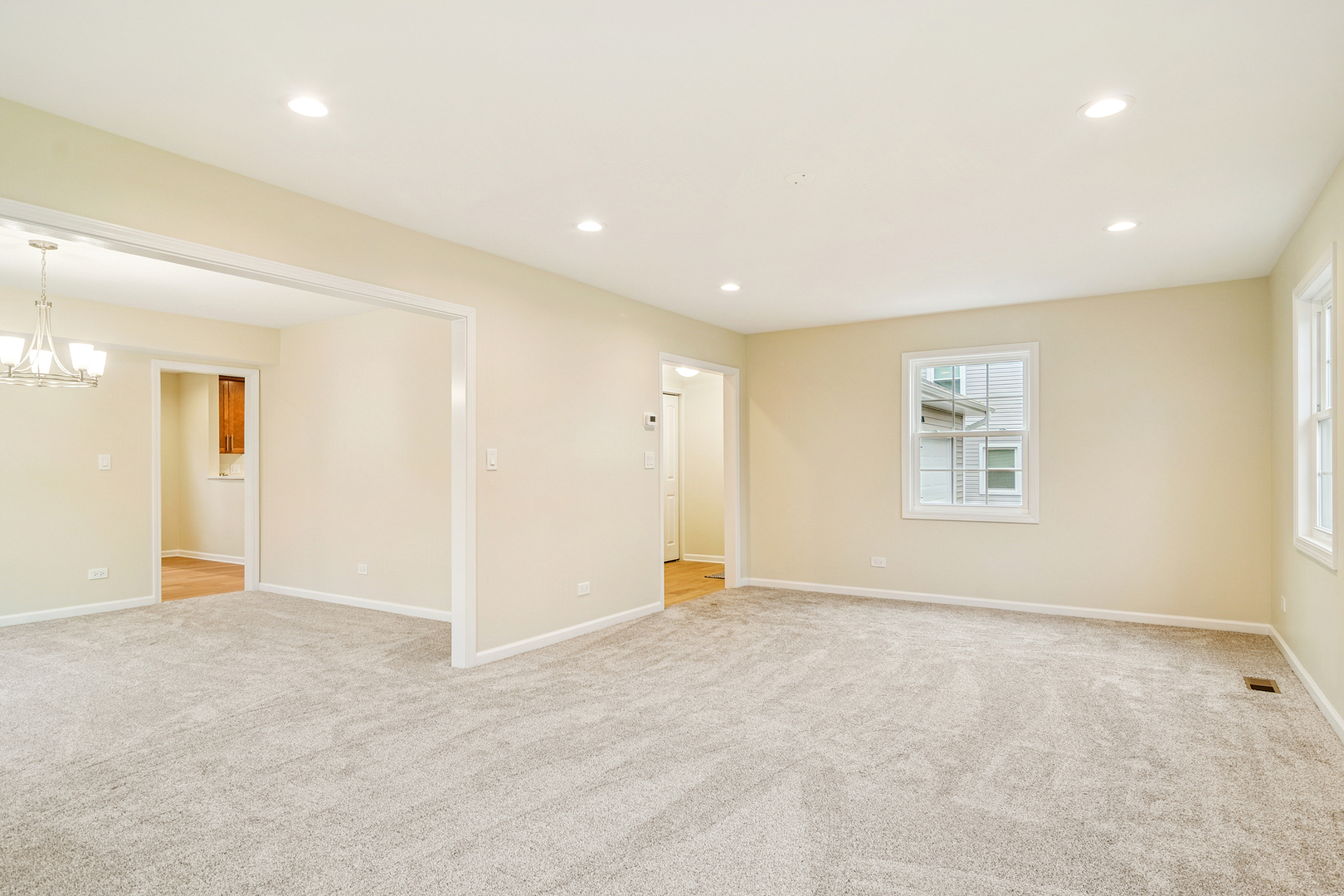 630 Woodhollow Lane, Buffalo Grove, IL 60089