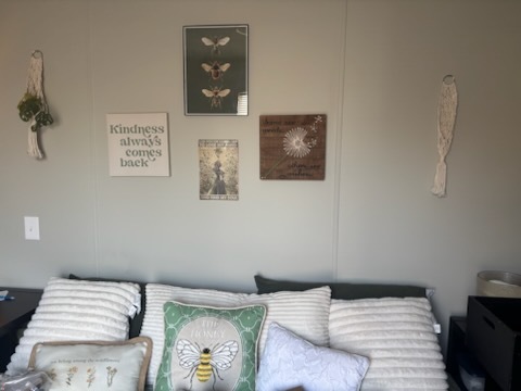 1525 E Iron Trail, Indianapolis, IN 46234