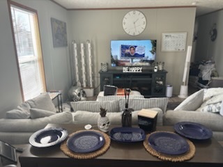 1525 E Iron Trail, Indianapolis, IN 46234