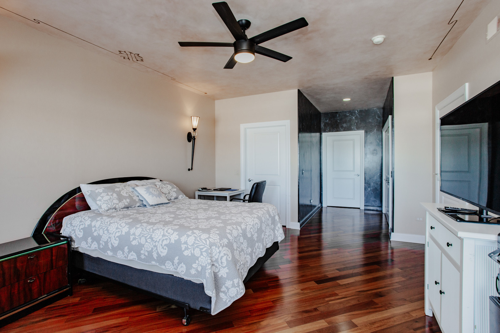 40 Prairie Park Drive #707, Wheeling, IL 60090