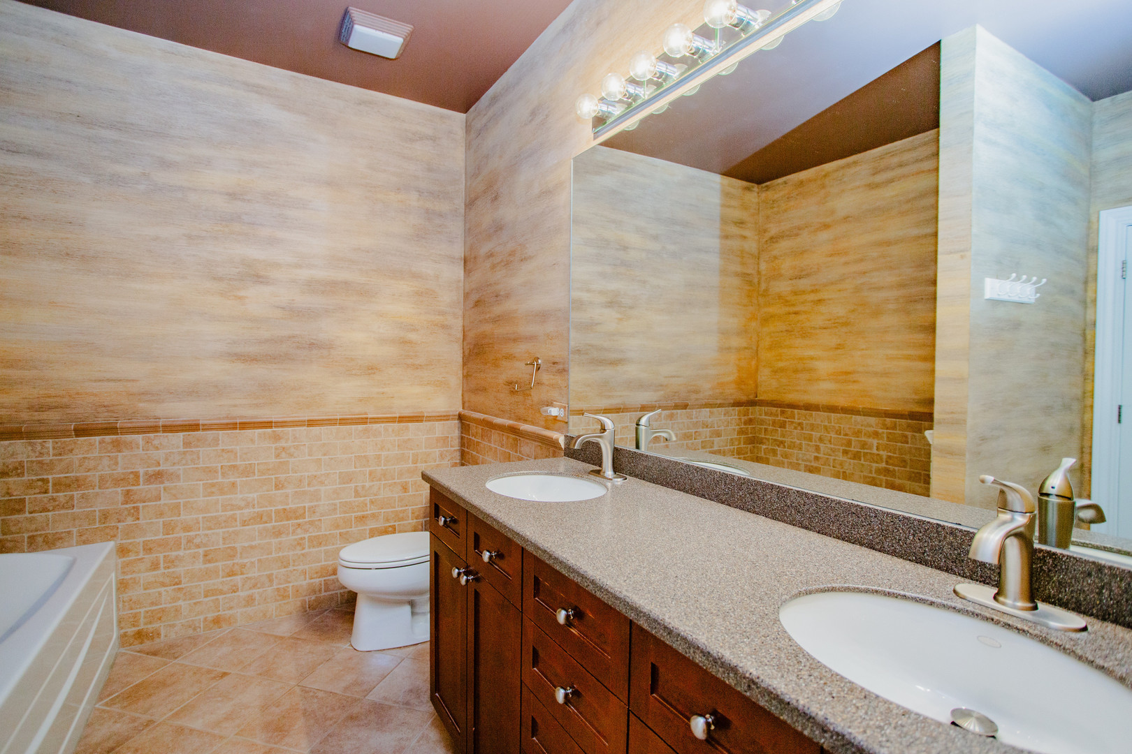 40 Prairie Park Drive #707, Wheeling, IL 60090