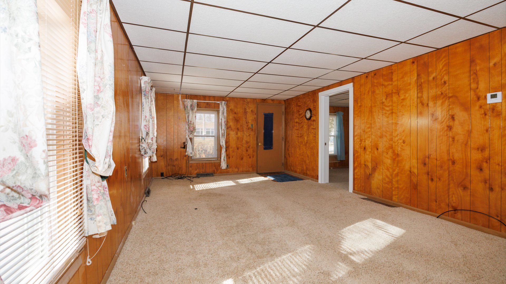 305 S Harrison Street, Colfax, IL 61728