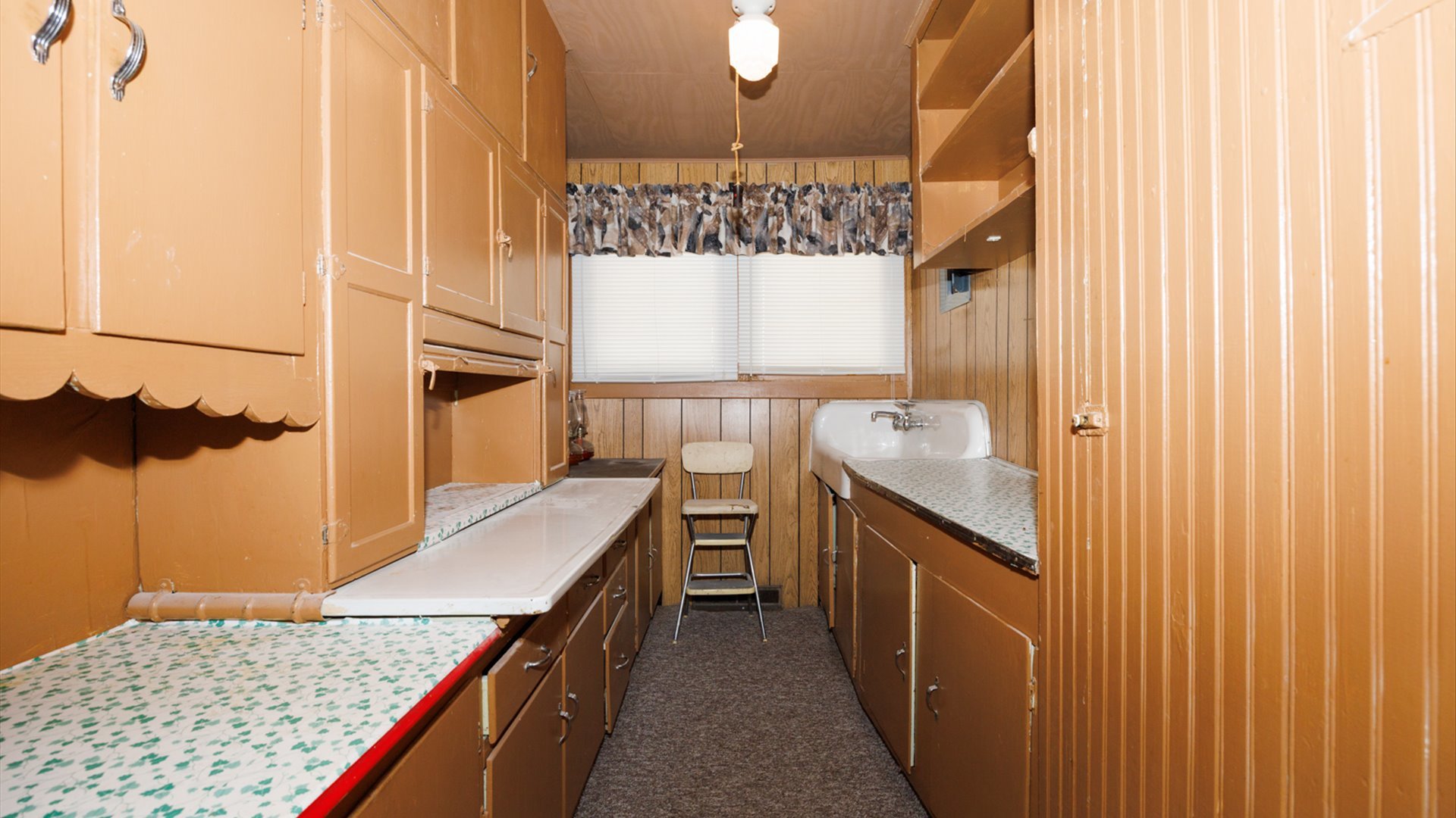 305 S Harrison Street, Colfax, IL 61728