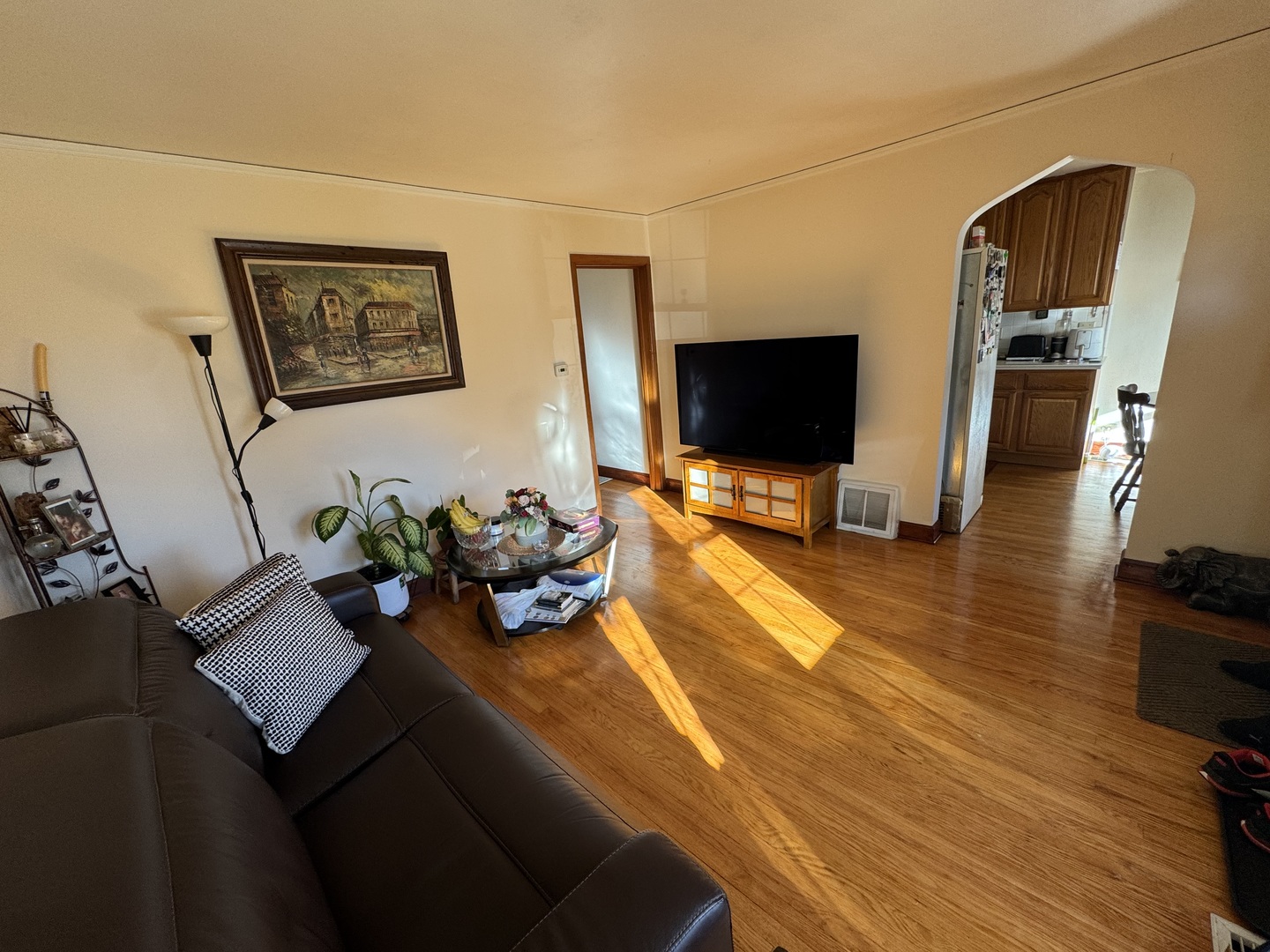 886 E Thacker Street, Des Plaines, IL 60016