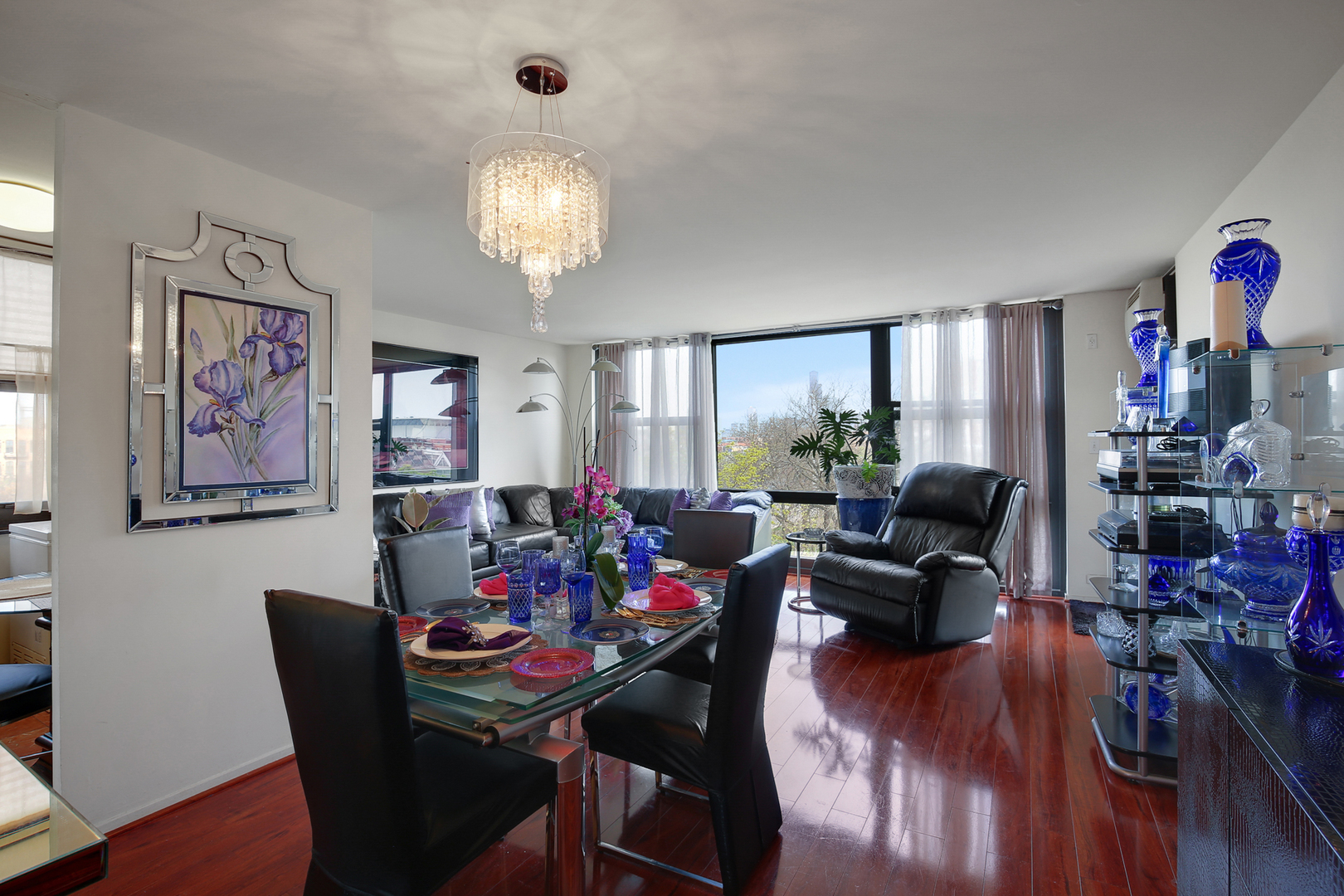 2605 S Indiana Avenue #402, Chicago, IL 60616