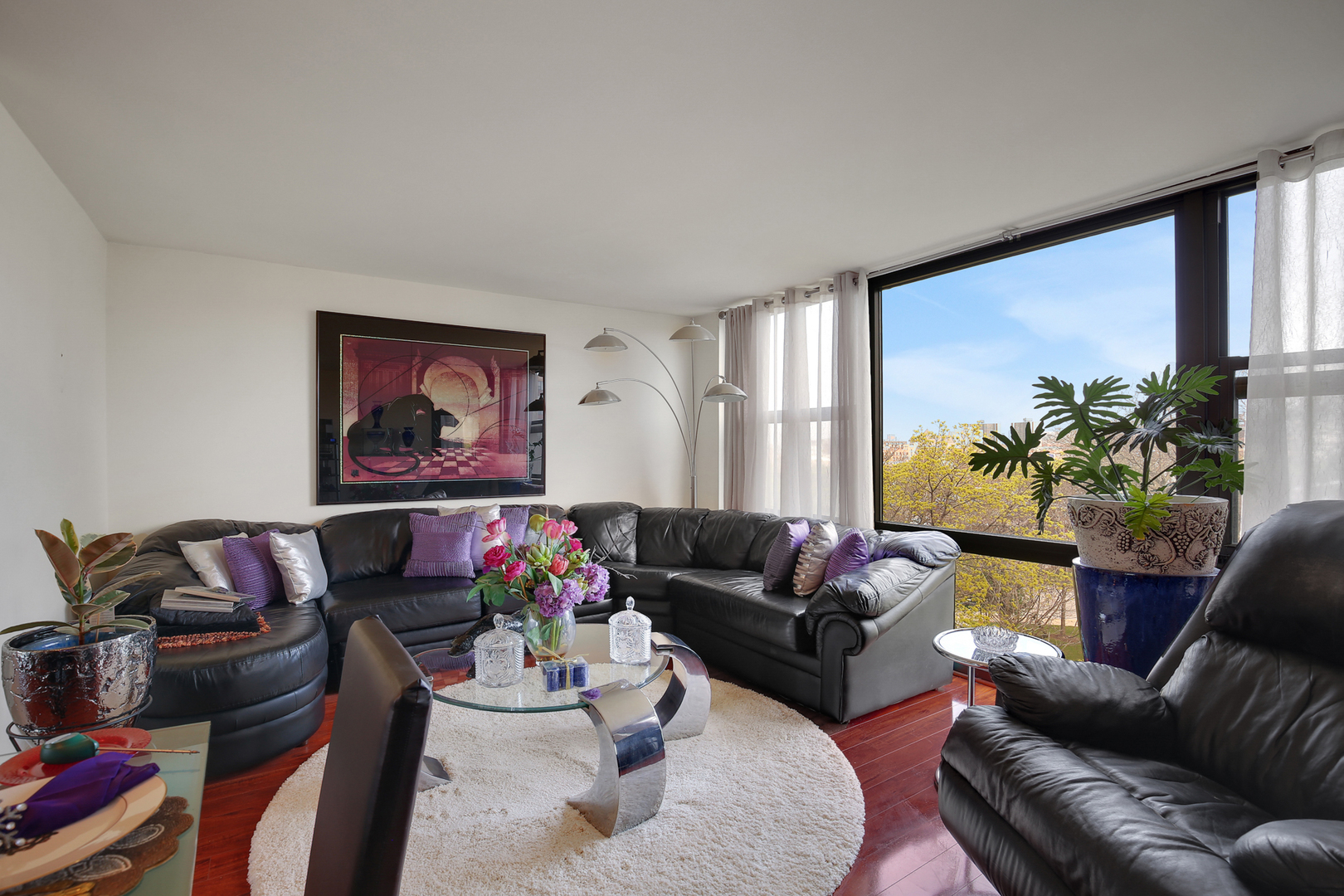 2605 S Indiana Avenue #402, Chicago, IL 60616