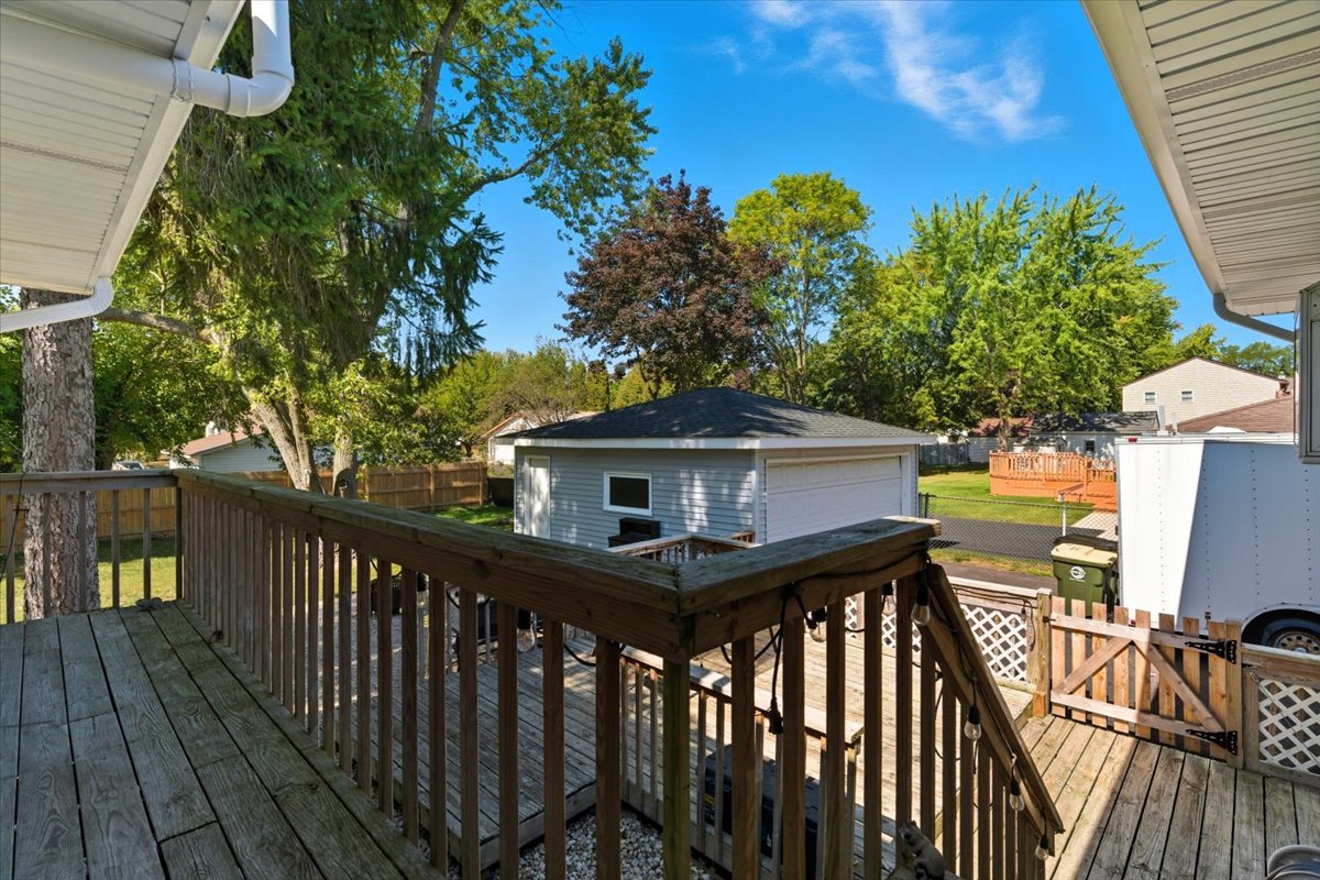 830 Russell Avenue, Winthrop Harbor, IL 60096