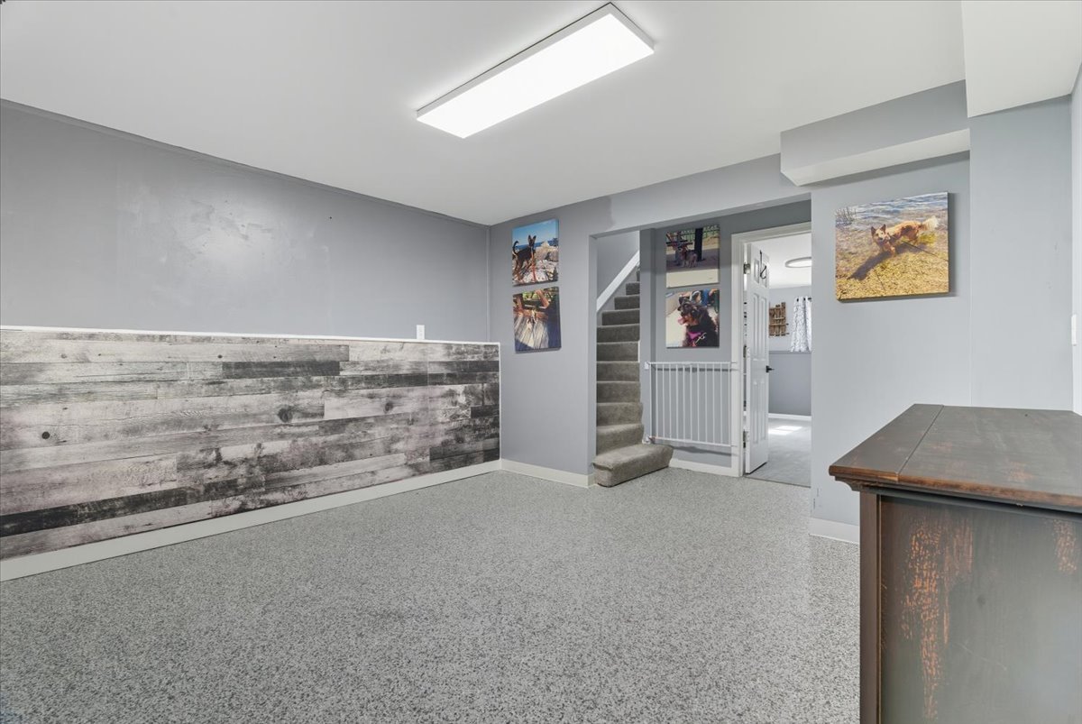 830 Russell Avenue, Winthrop Harbor, IL 60096