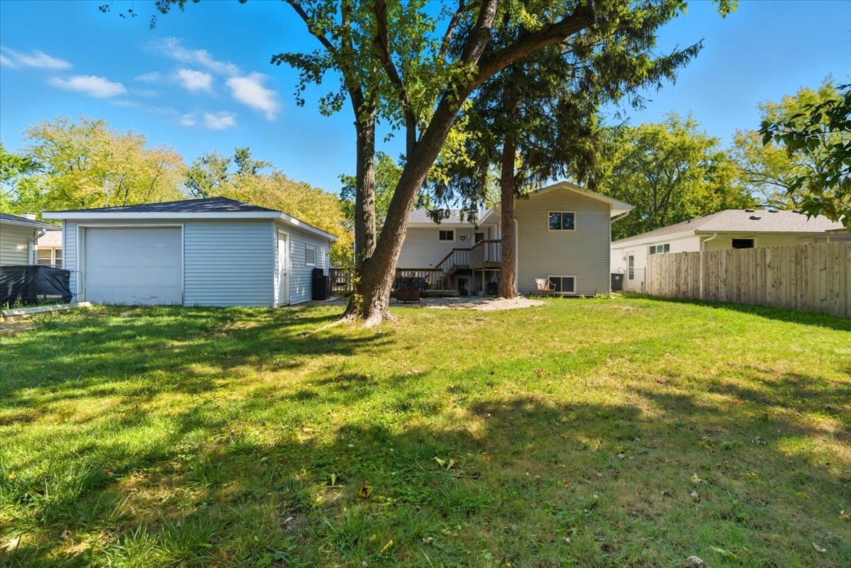 830 Russell Avenue, Winthrop Harbor, IL 60096