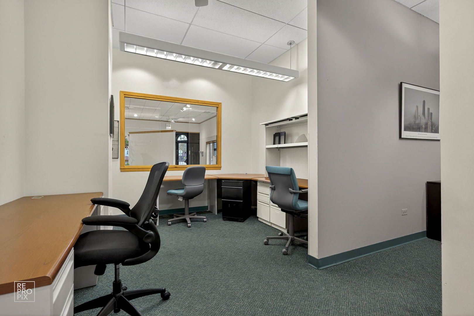 1900 W Peterson Avenue, Chicago, IL 60660