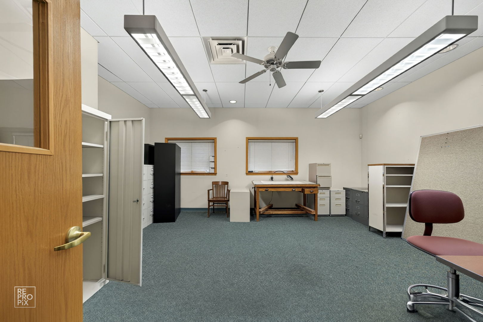 1900 W Peterson Avenue, Chicago, IL 60660