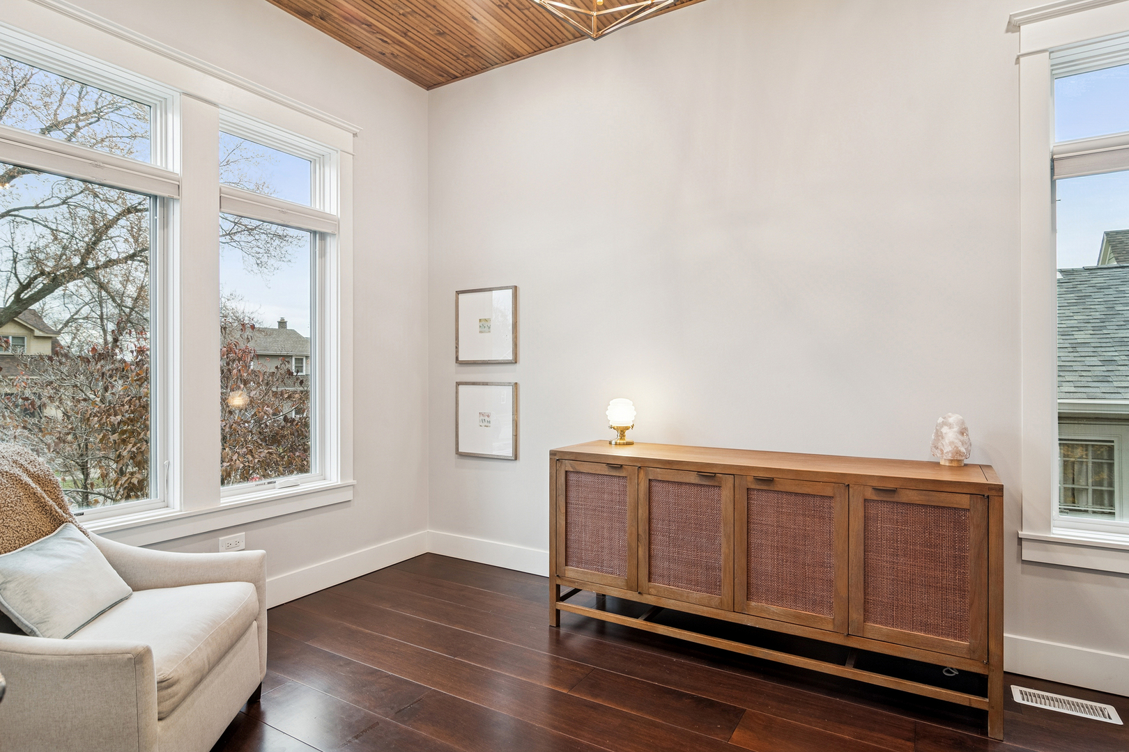 721 Meadow Lane, Libertyville, IL 60048