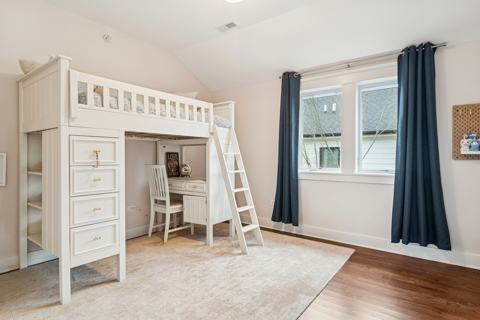 721 Meadow Lane, Libertyville, IL 60048