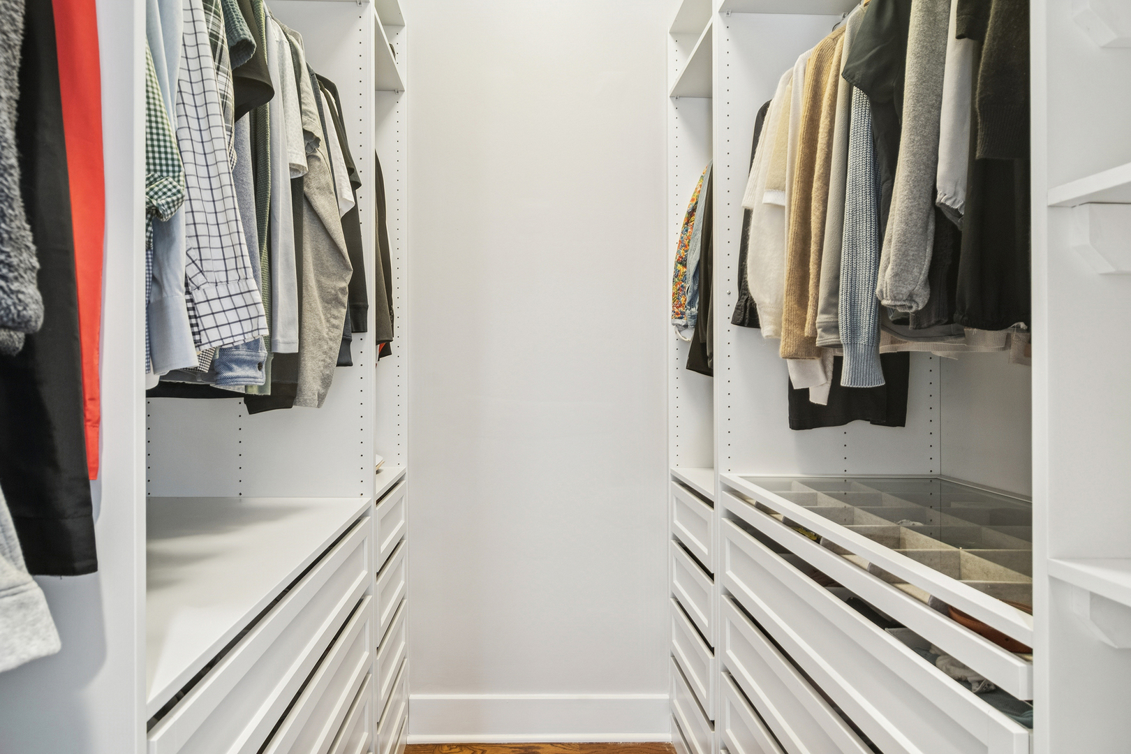 721 Meadow Lane, Libertyville, IL 60048