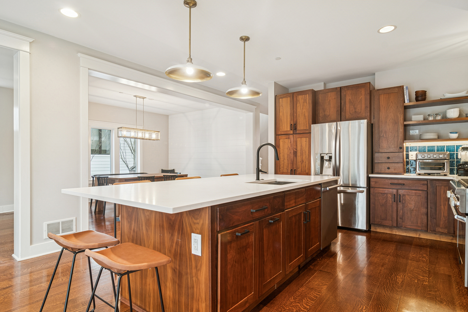 721 Meadow Lane, Libertyville, IL 60048