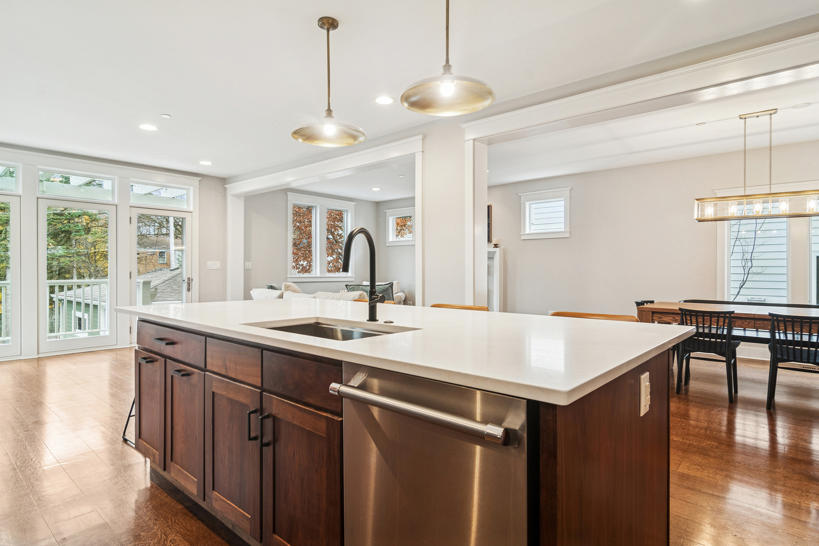 721 Meadow Lane, Libertyville, IL 60048