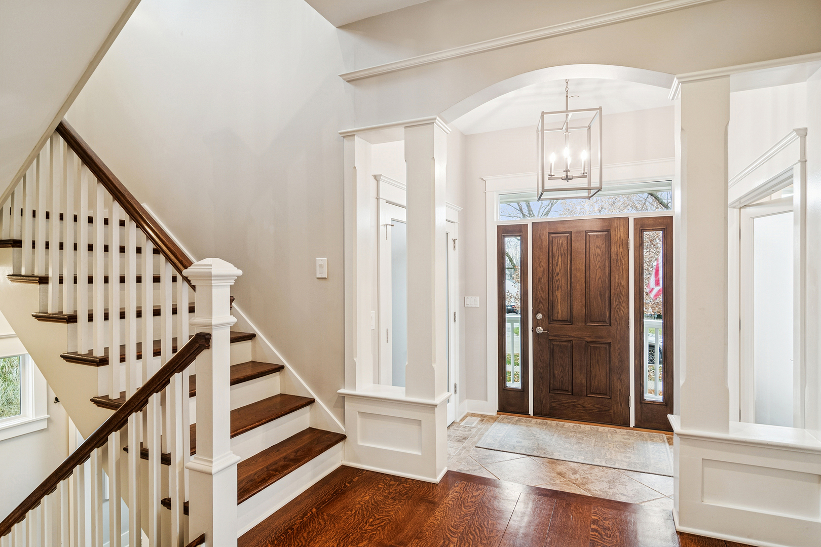 721 Meadow Lane, Libertyville, IL 60048