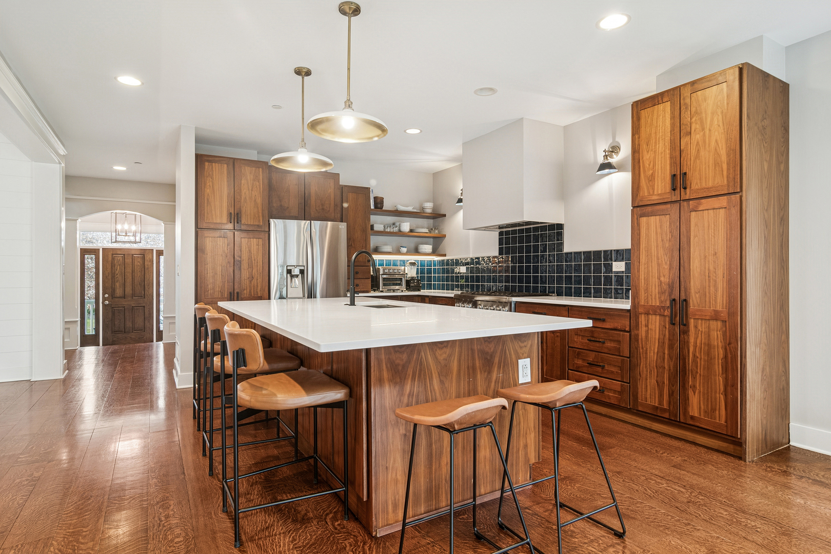 721 Meadow Lane, Libertyville, IL 60048