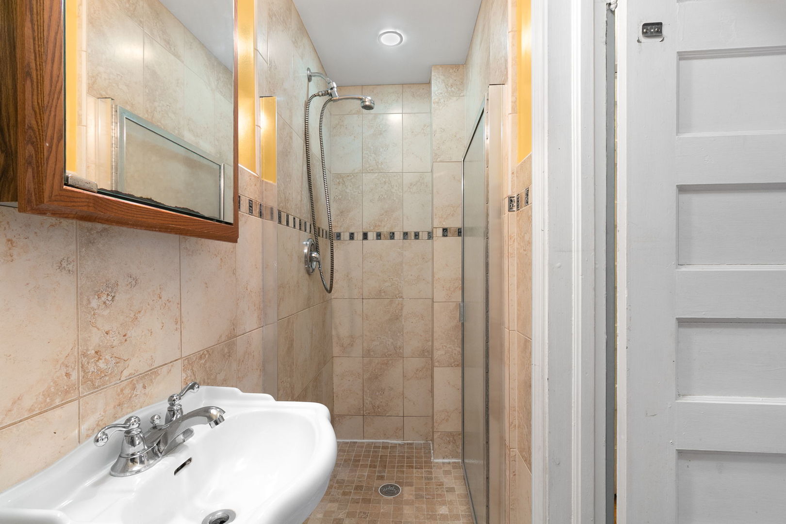 5232 S Greenwood Avenue, Chicago, IL 60615