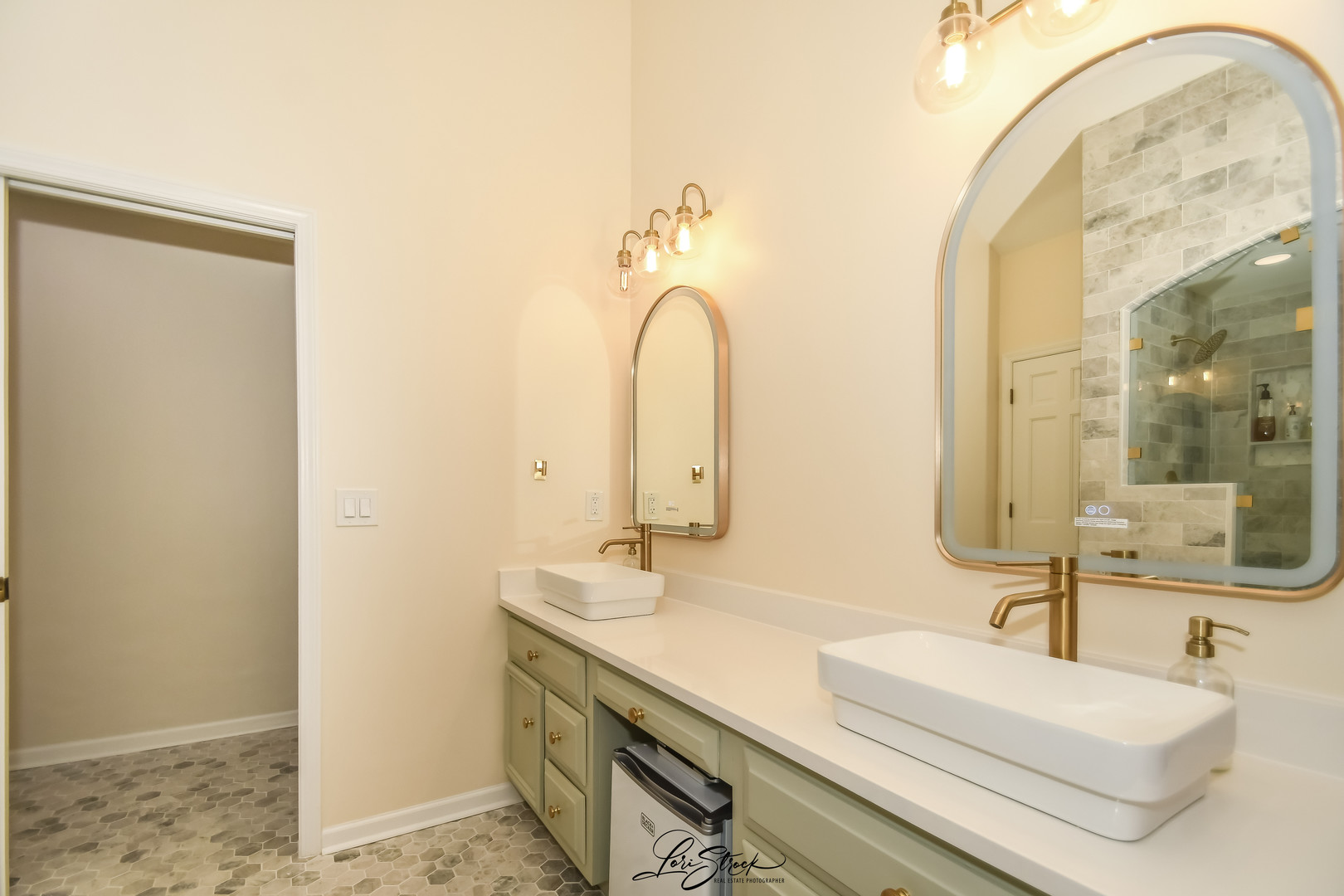 55 OAK CREEK Drive, Yorkville, IL 60560